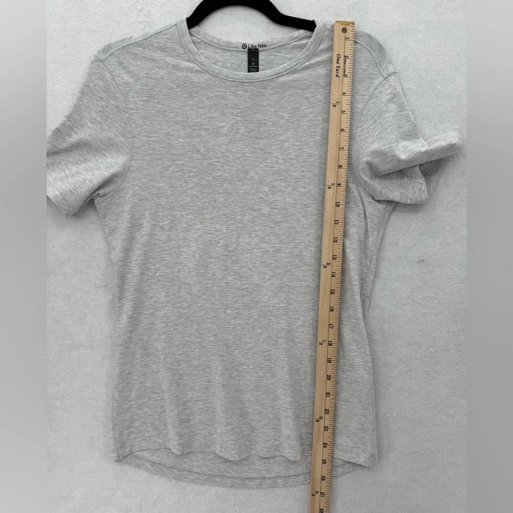 Lululemon Love Crewneck T-Shirt Heathered Core Light Grey‎ XS